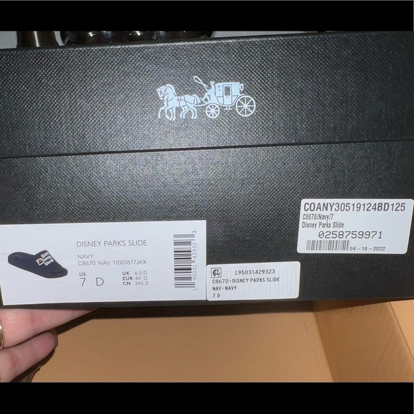 NIB Disney x Coach Retro Mickey Slides Sz 7 Walt Disney World 50th Anniversary - Picture 5 of 8